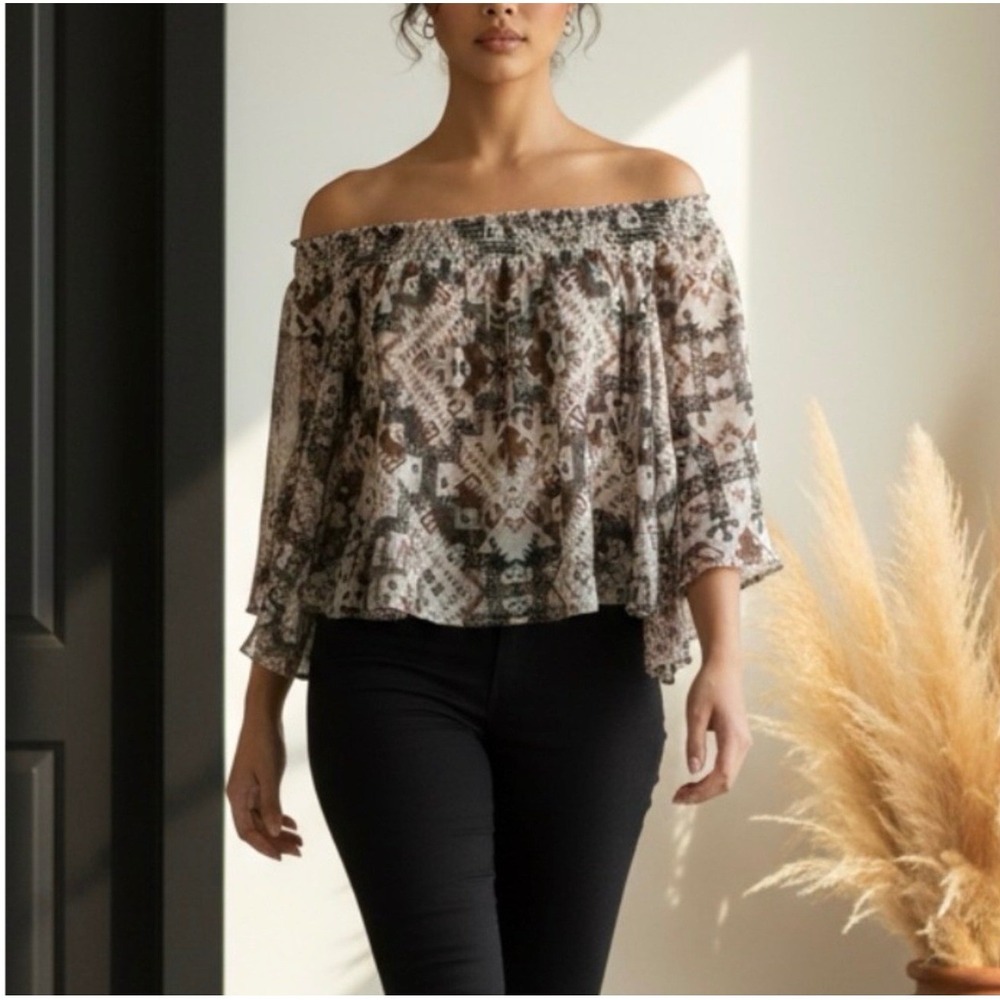 Shyanne Off Shoulder Blouse‎ Womens Medium Brown Aztec Western Boho Bell Sleeve